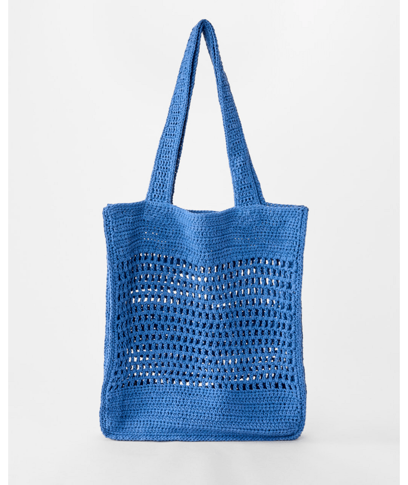 Rip Curl Holiday Crochet 8l Tote in BLUE