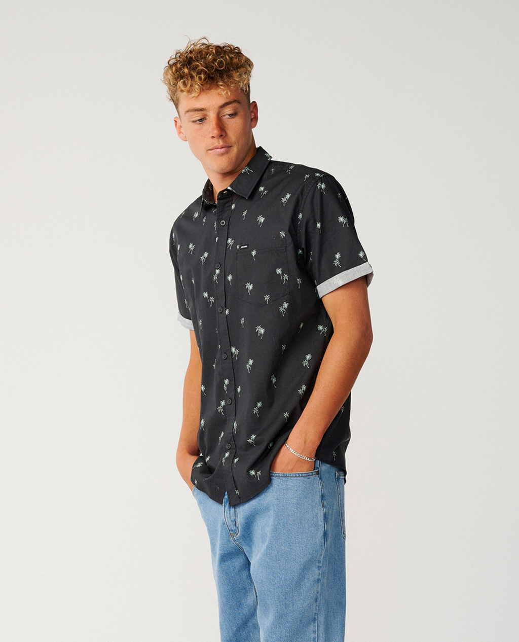 Rip Curl Paradise Palms Short Sleeve Shirt in Washed Black