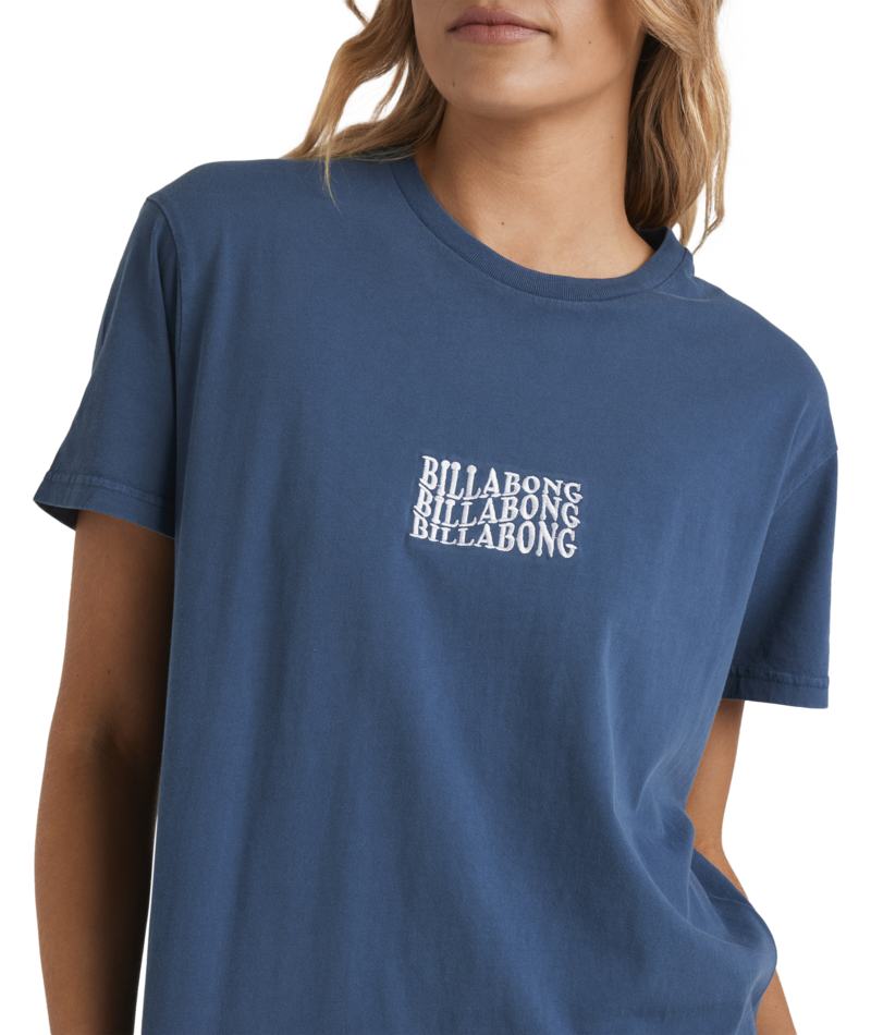 Billabong Surf High Tee in NAVY