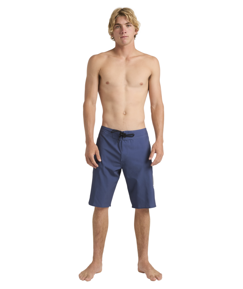 Quiksilver Nomad Boardshort 21 in VINTAGE INDIGO