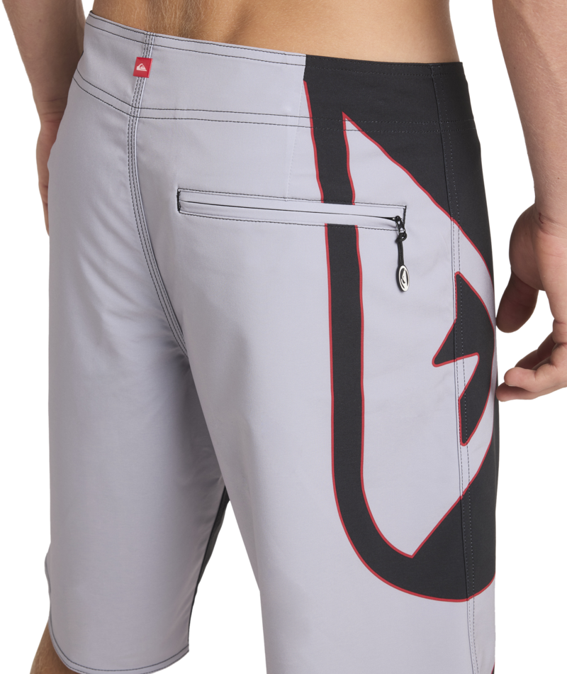 Quiksilver Interceptor Boardshort 21 in BLACK