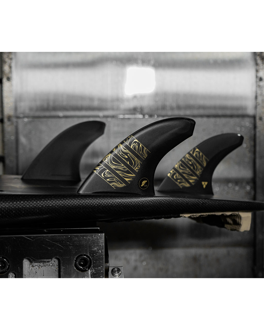 Futures Fins 3/2 Vector Alpha (M) in Medium / Neutral Template