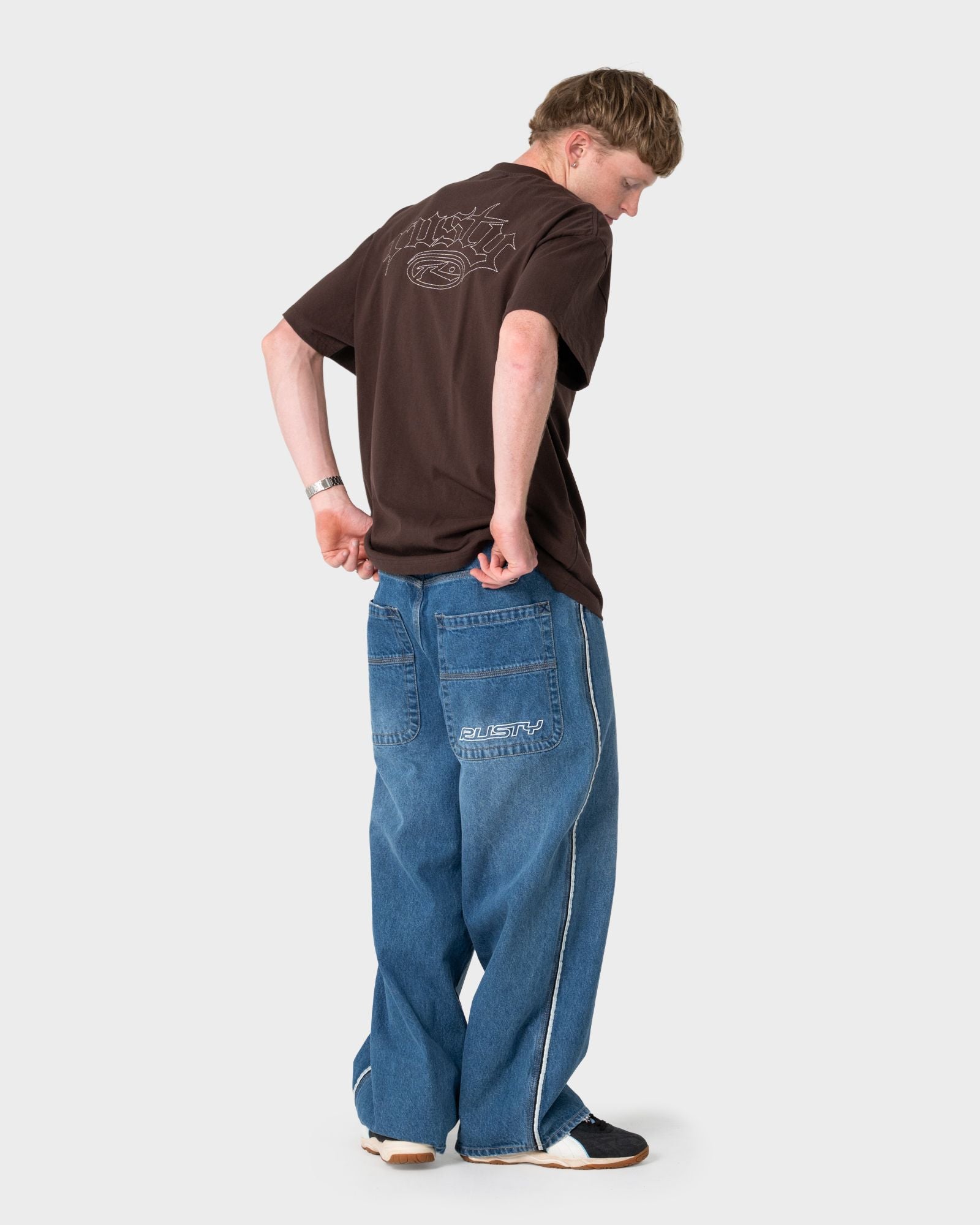 Rusty SACK RACE SHORT SLEEVE TEE in JAVA