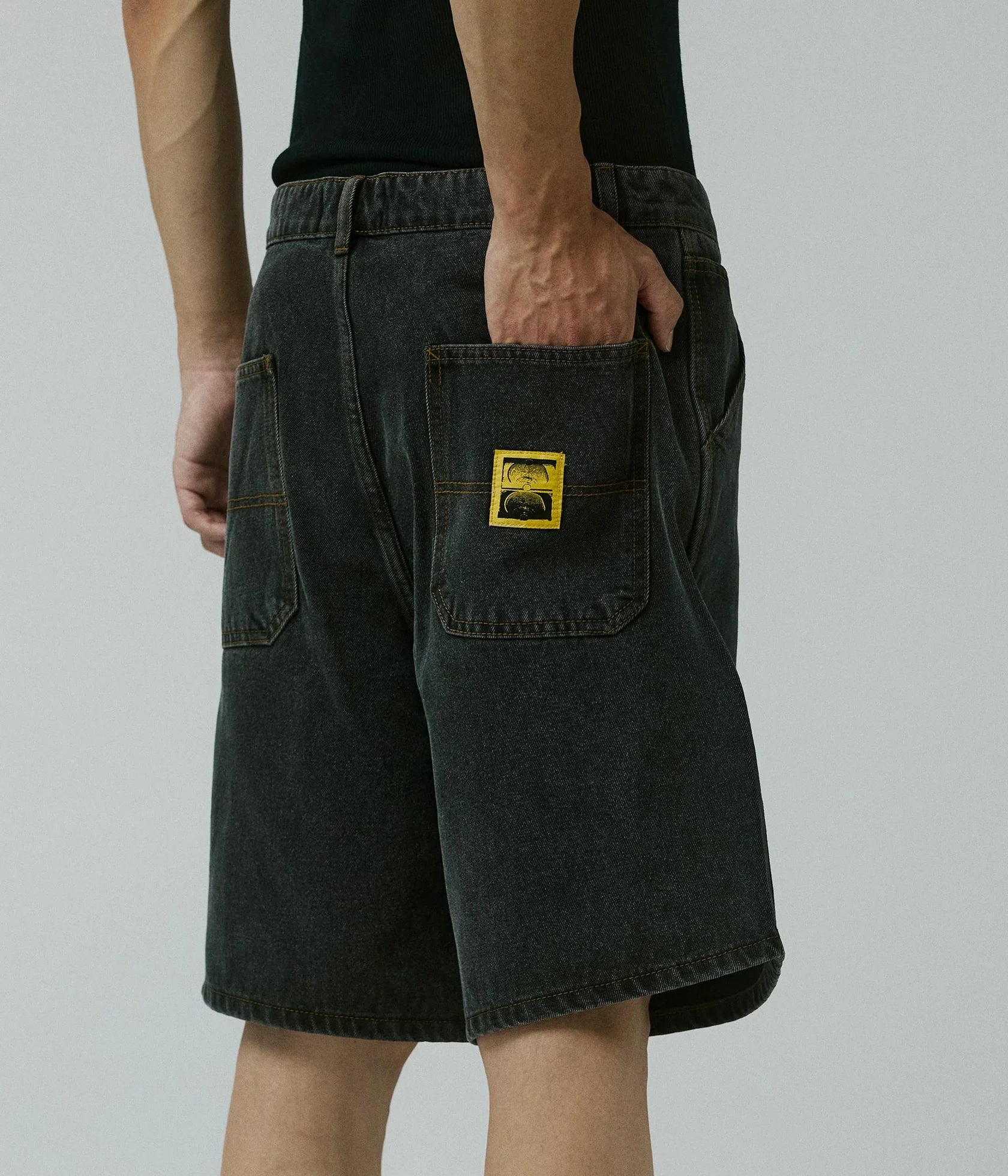 Former Reynolds 21 Den Walkshort