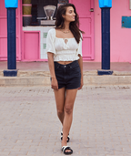Roxy Syenna in BLACK/CREAM