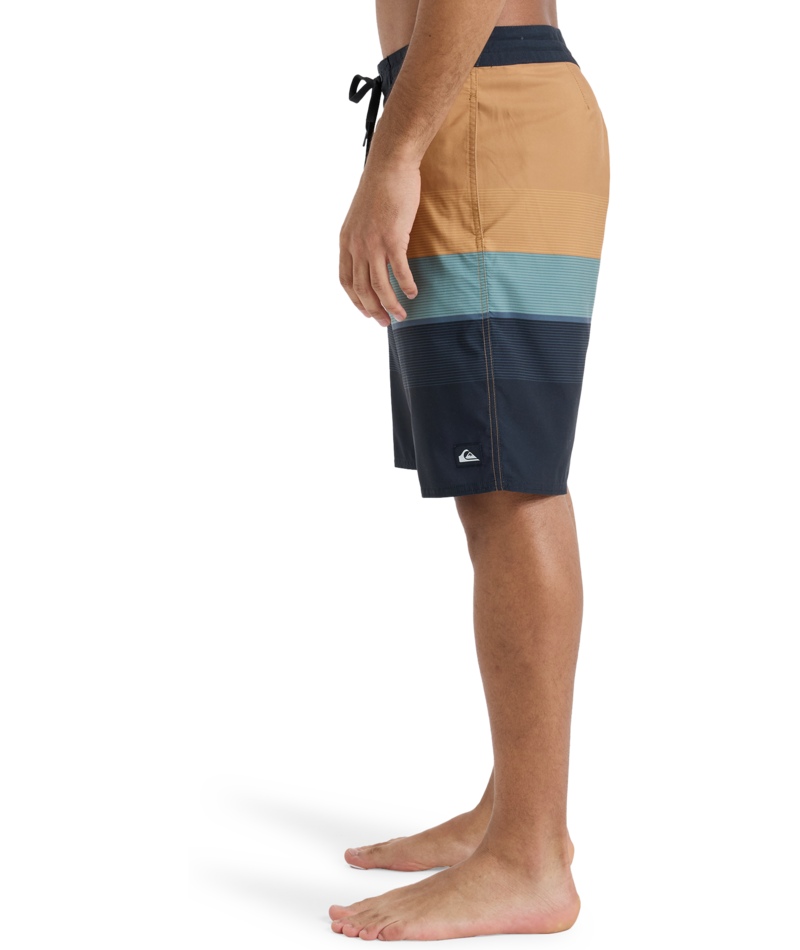 Quiksilver Everyday Padang Beachshort 20 in ALMOND STEP STRIPE