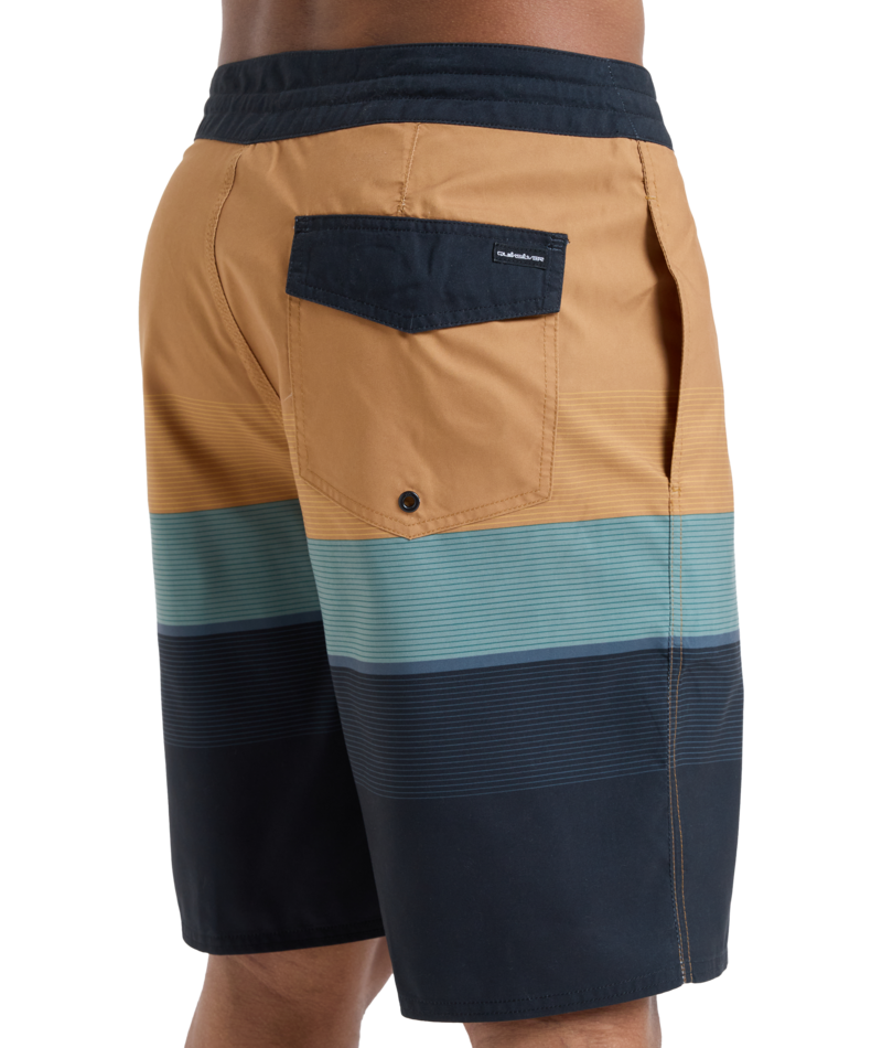 Quiksilver Everyday Padang Beachshort 20 in ALMOND STEP STRIPE