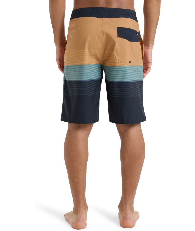 Quiksilver Everyday Padang Beachshort 20 in ALMOND STEP STRIPE