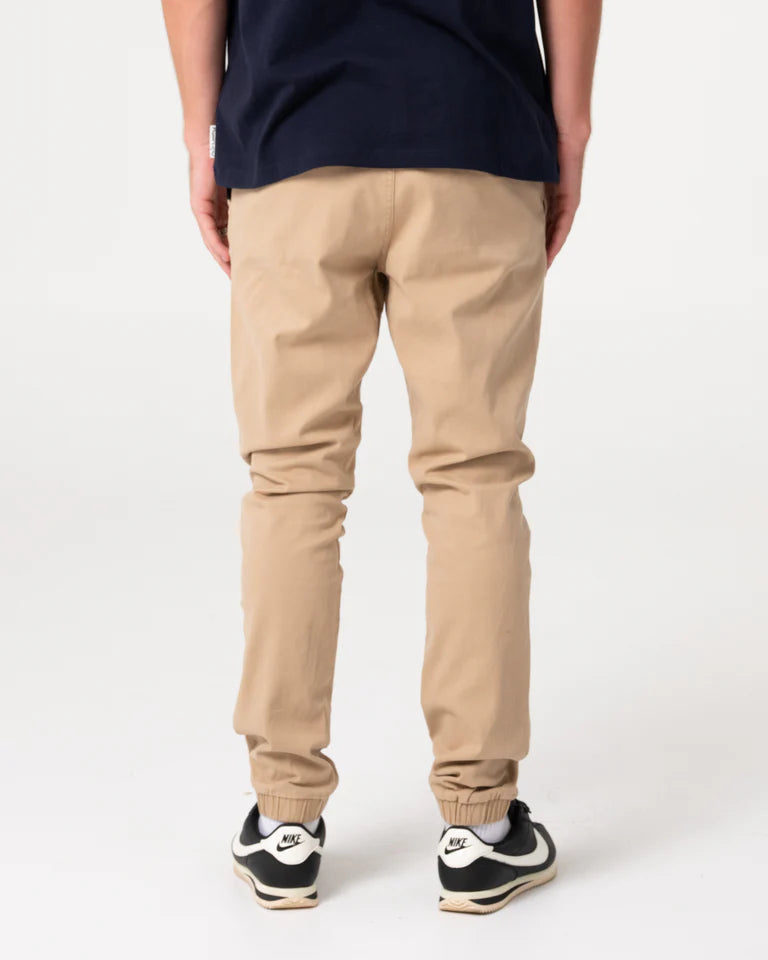 Rusty Hook Out Elastic Pant