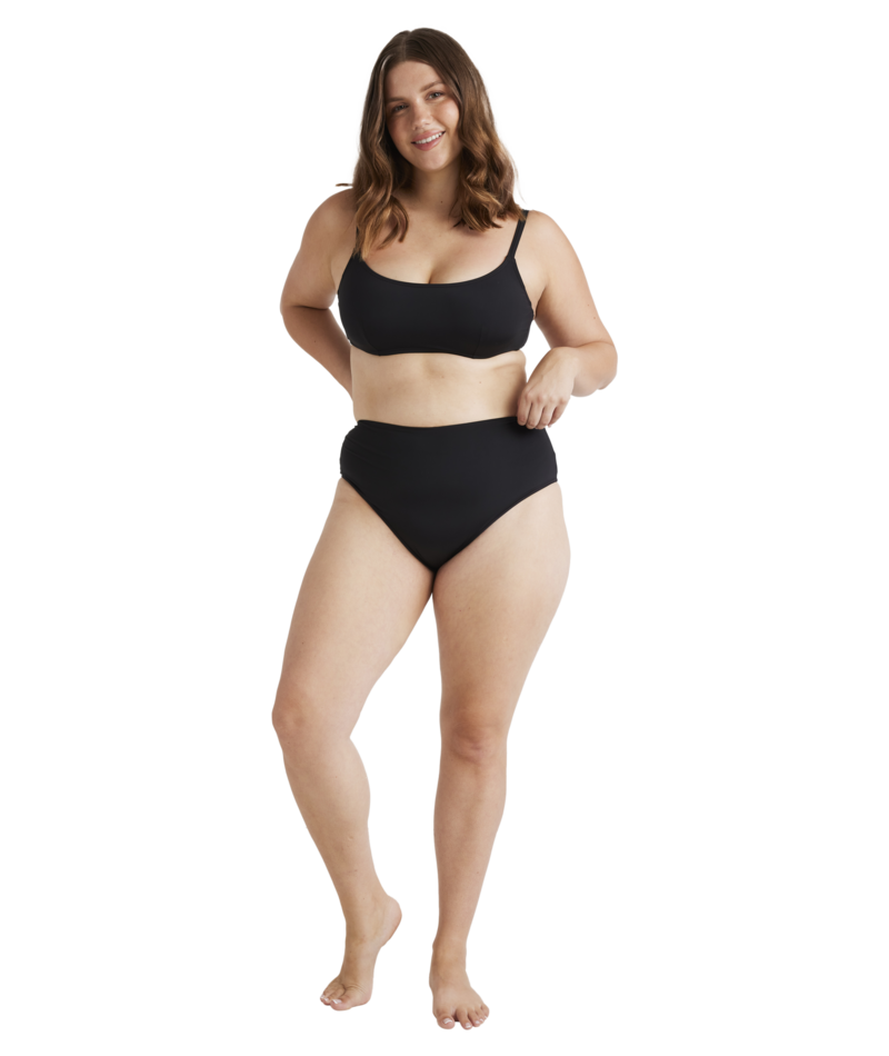 Billabong Sol Searcher Mia Dd Bralette in BLACK PEBBLE