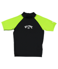 Billabong Groms All Day Arch Rf Ss in BLACK/NEON YELLOW