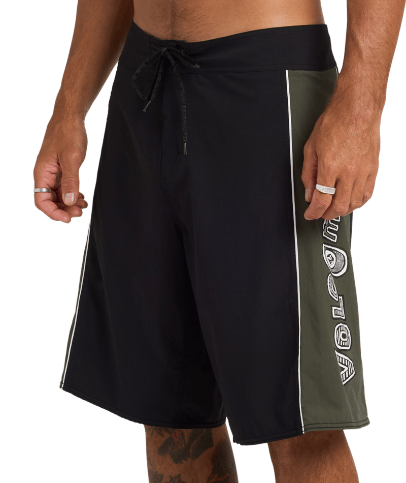 Volcom Sidelines Lib in BLACK
