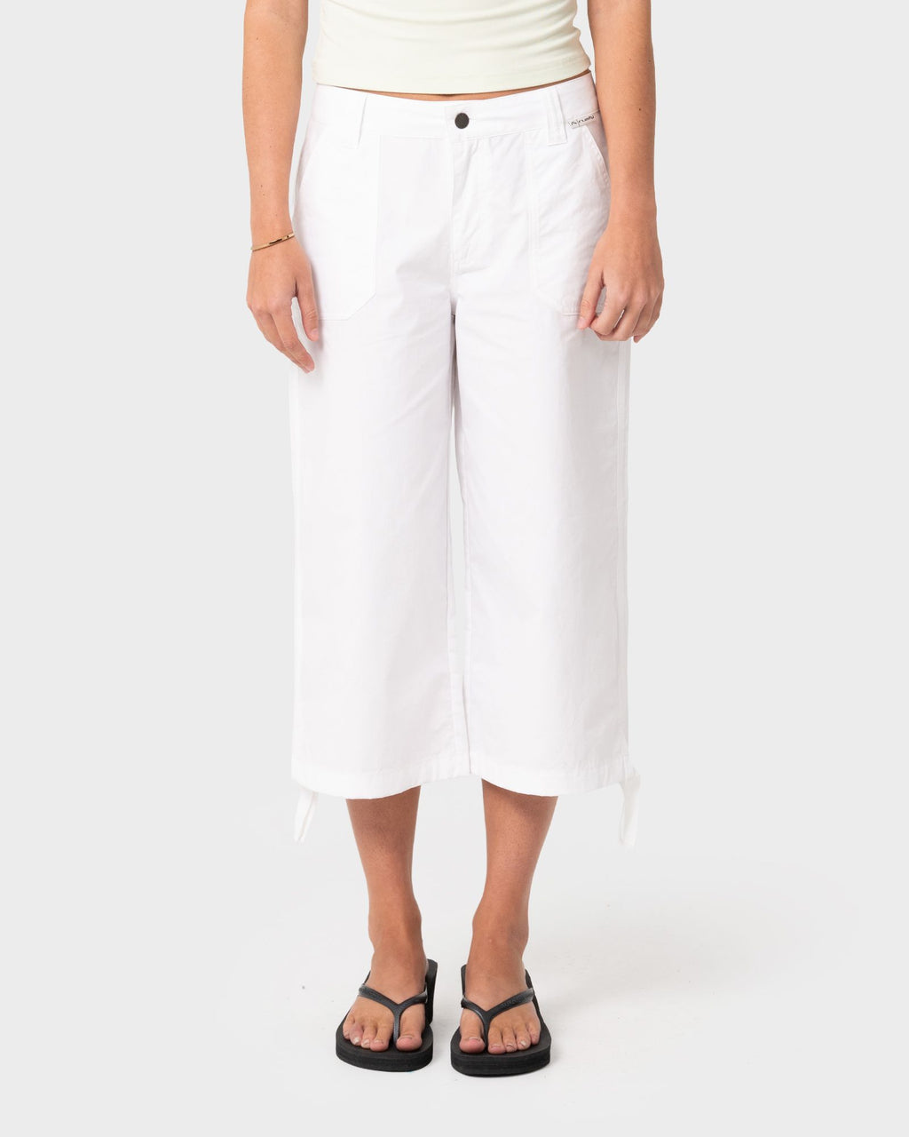 Rusty Cameron Low Rise Relaxed Capri Pant in WHITE