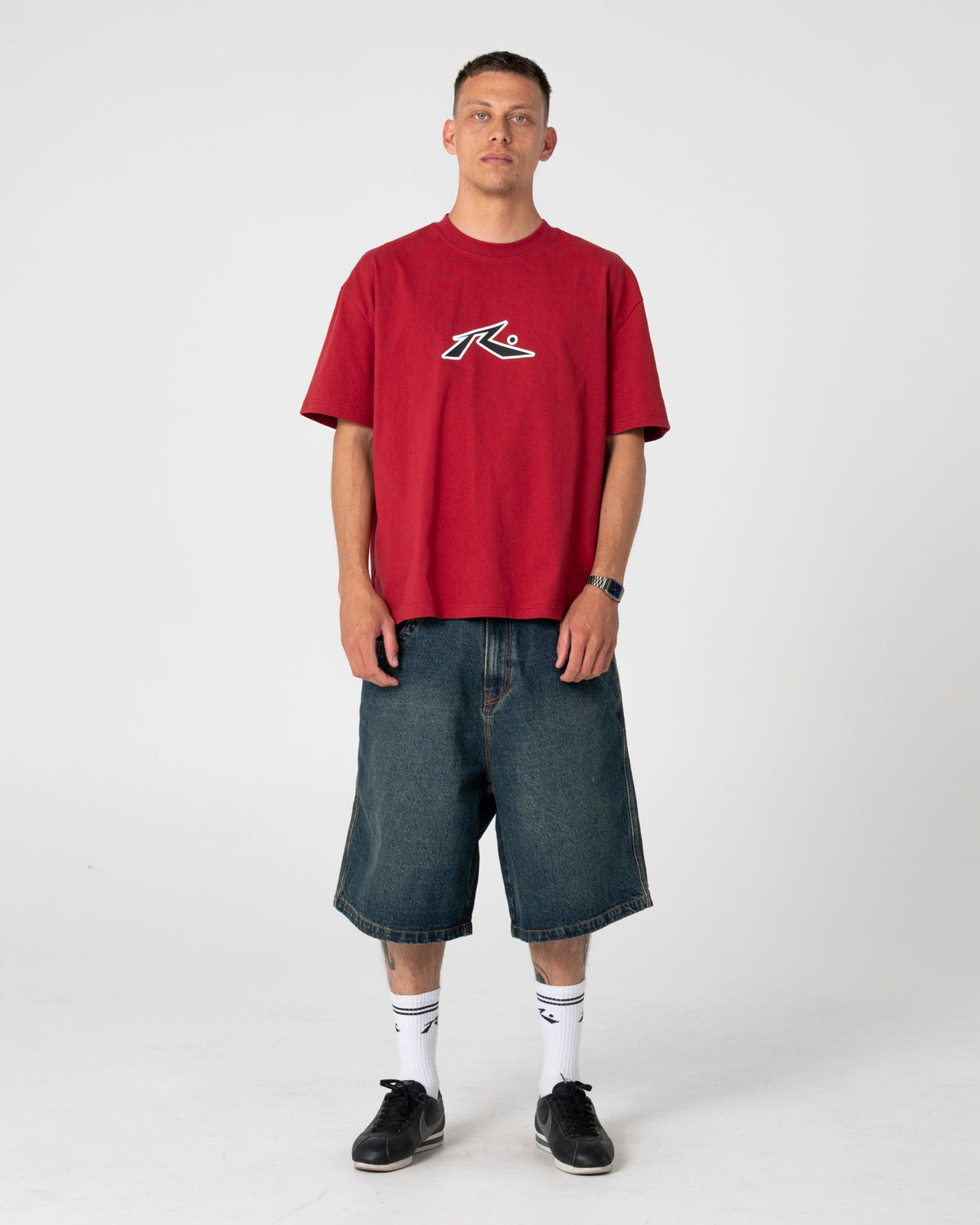 Rusty Razor Graphic Tee in VINTAGE RED