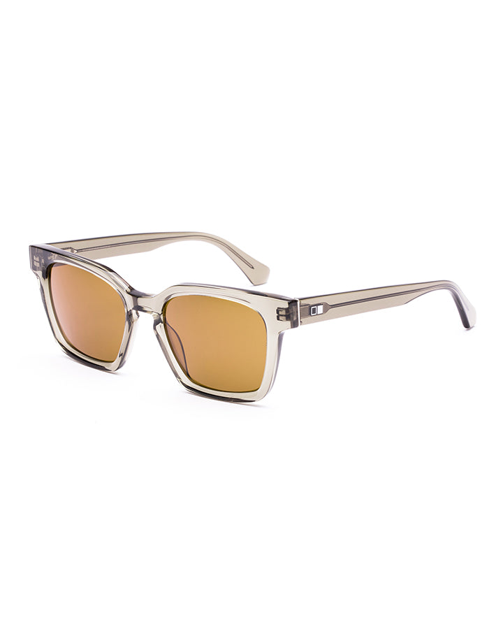 Otis Au Interlude in ECO CRYSTAL FERN/BROWN POLAR