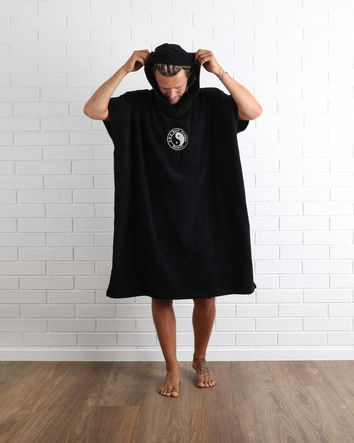 Town & Country Surf Designs Og Cf Hooded Towel in Black