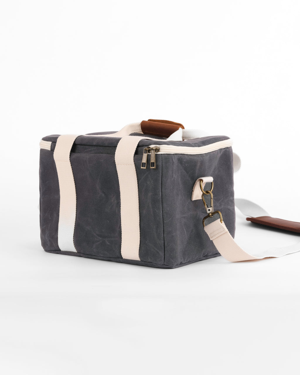 Layday Au Voyage Cooler in NAVY